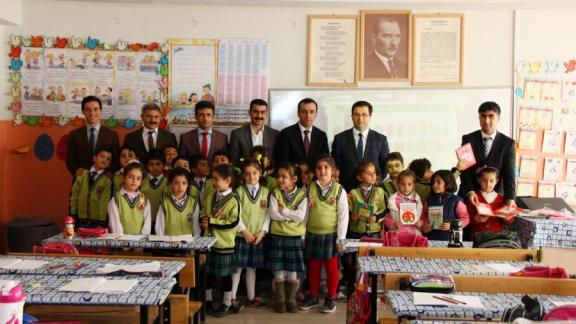 İl Milli Eğitim Müdürümüz Sayın Veysel Durgun, Şehit Selahattin İlkokulunu Ziyaret Etti.