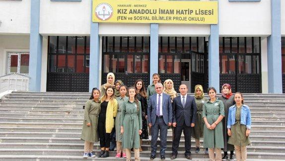 İl Milli Eğitim Müdürümüz Bilal GÜR Kız Anadolu İmam Hatip Lisesini ziyaret etti